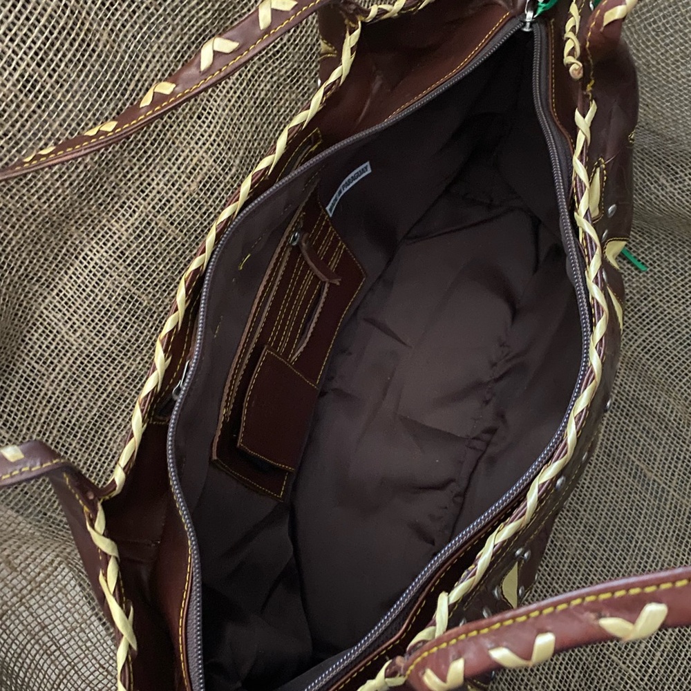 33 Leaders in Leather purse/shoulder bag. - Picture 7 of 8